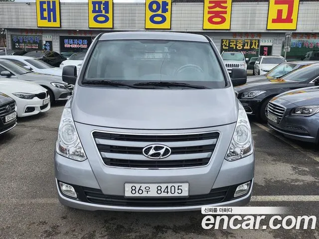 Hyundai Starex