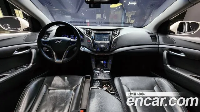 Hyundai i40 — интерьер