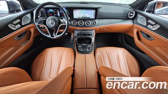 Mercedes-Benz CLS-класс — интерьер