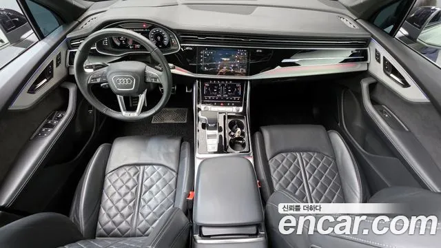 Audi Q7 — интерьер