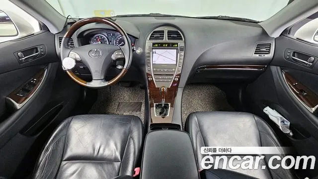 Lexus ES — интерьер