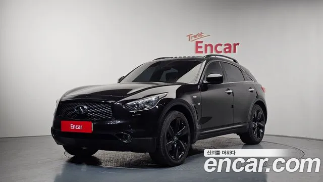 Infiniti QX70