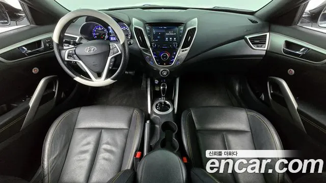 Hyundai Veloster — интерьер