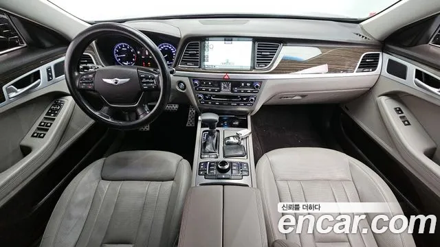 Hyundai Genesis — интерьер