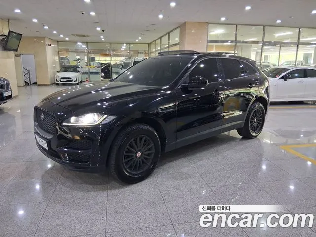 Jaguar F-Pace