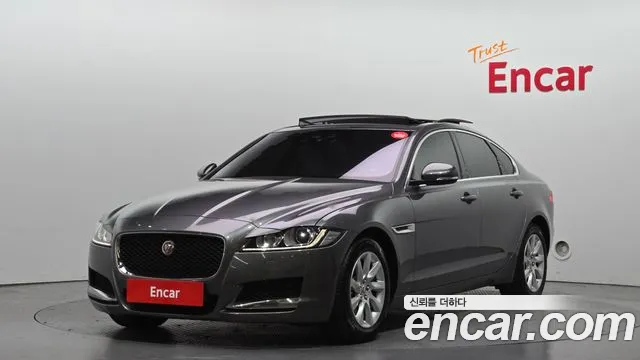 Jaguar XF