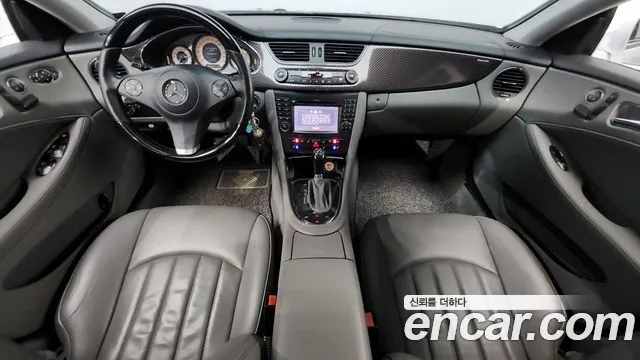 Mercedes-Benz CLS-класс — интерьер