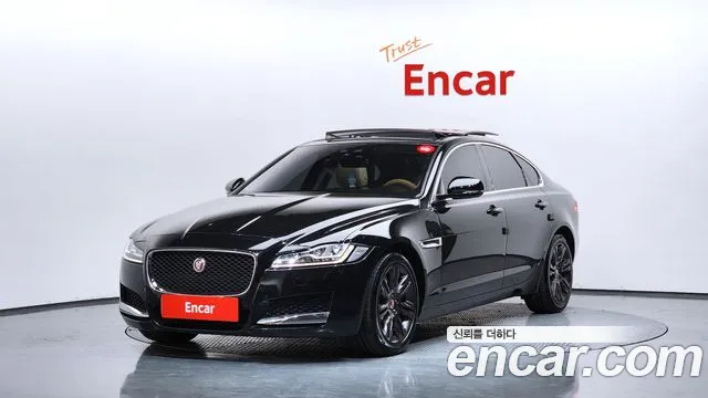 Jaguar XF
