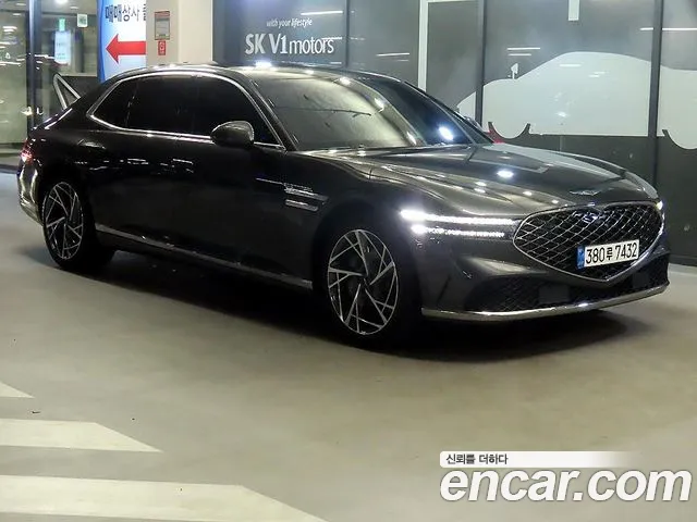 Genesis G90