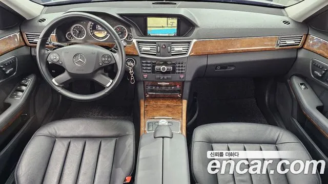 Mercedes-Benz E-класс — интерьер