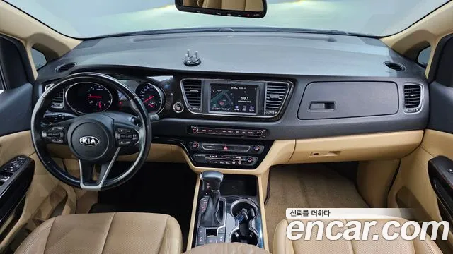 Kia Carnival — интерьер