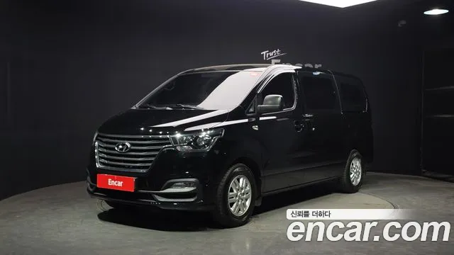 Hyundai Starex