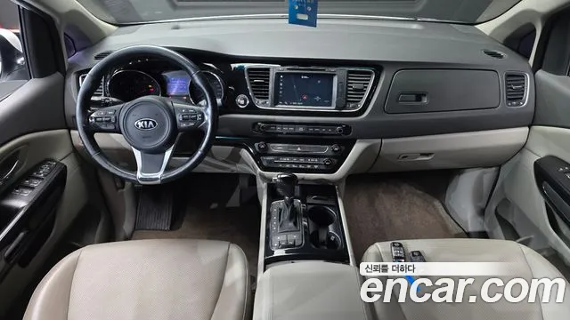 Kia Carnival — интерьер