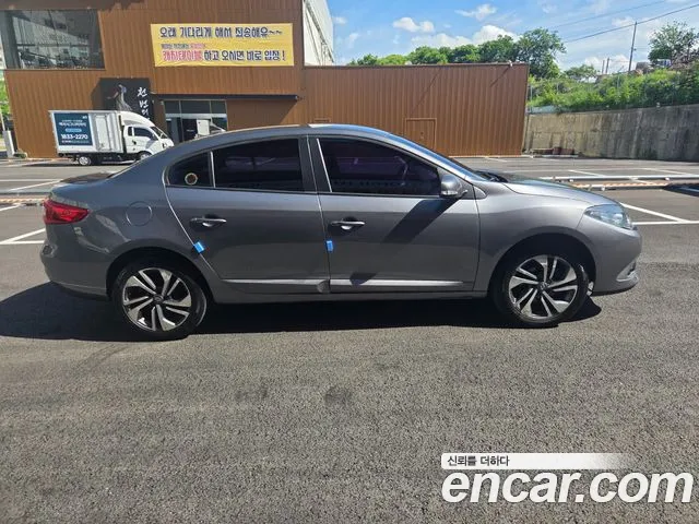 Renault Korea SM3 — интерьер
