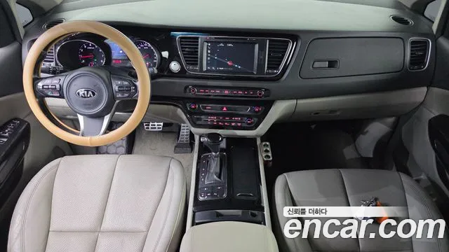 Kia Carnival — интерьер