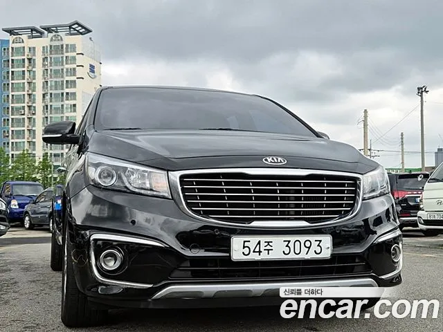 Kia Carnival — экстерьер