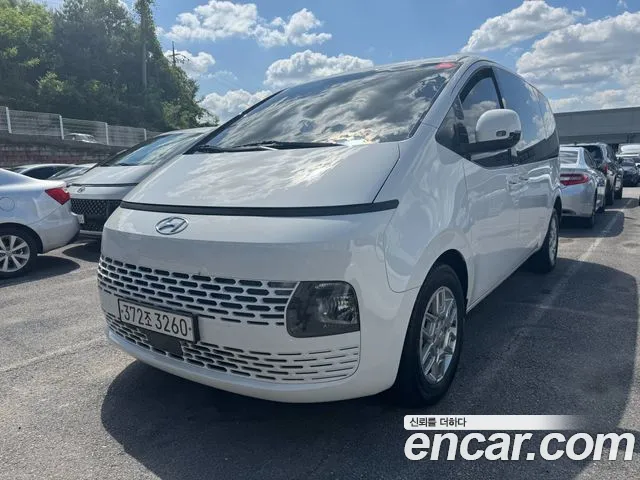 Hyundai Staria