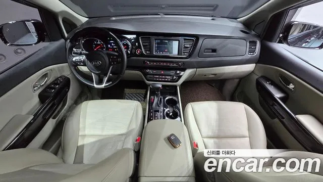 Kia Carnival — интерьер