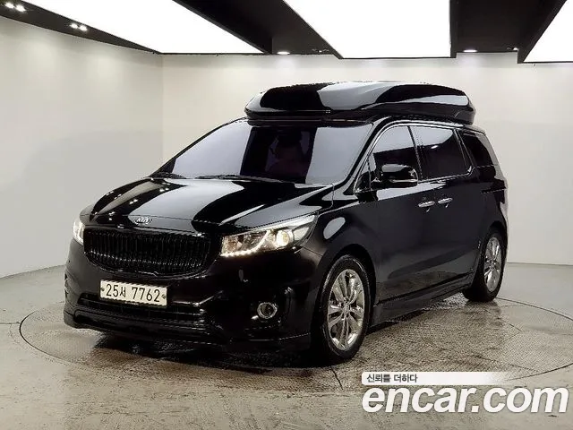 Kia Carnival — экстерьер
