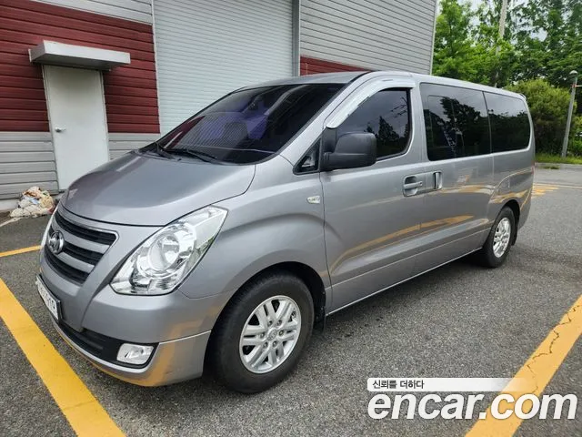 Hyundai Starex
