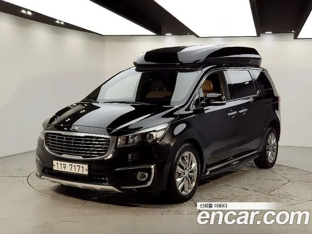 Kia Carnival — экстерьер