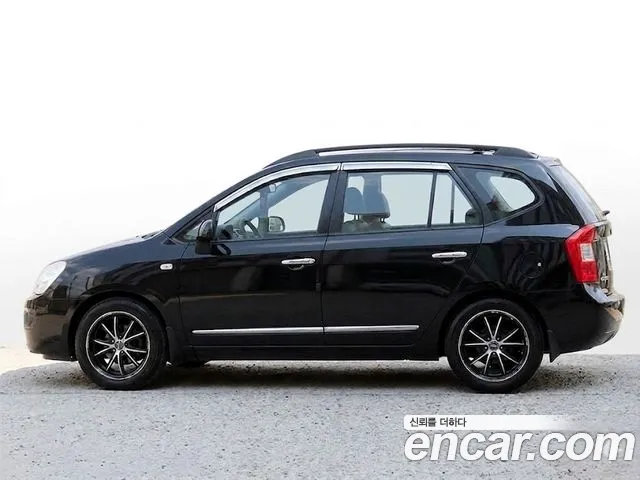 Kia Carens — экстерьер