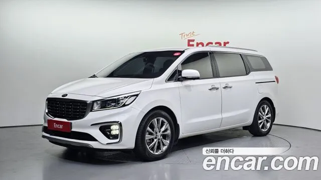 Kia Carnival — экстерьер