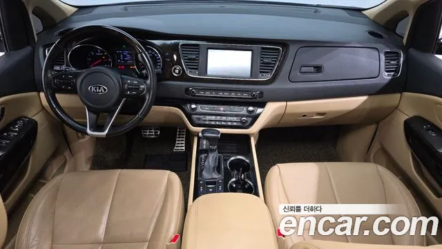 Kia Carnival — интерьер