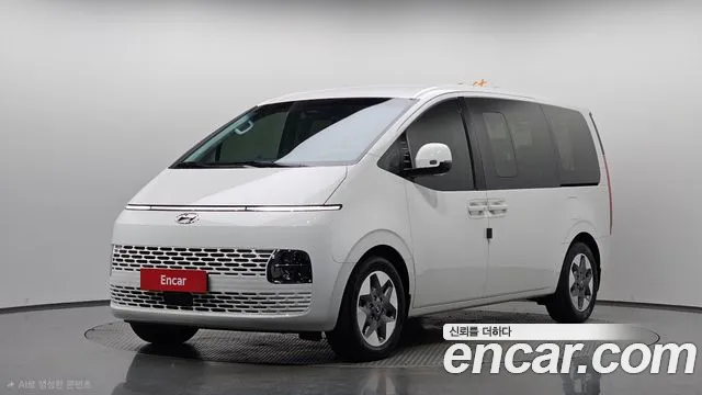 Hyundai Staria