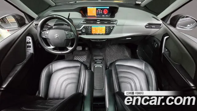 Citroën / DS C4 Picasso — интерьер