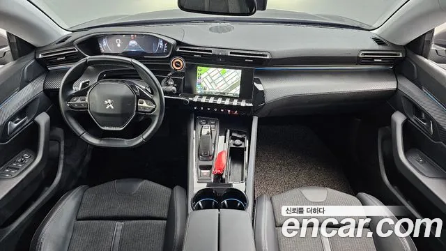 Peugeot 508 — интерьер