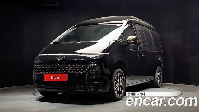 Hyundai Staria