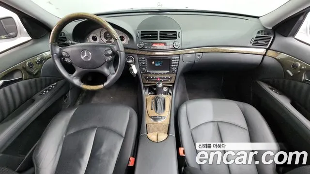 Mercedes-Benz E-класс — интерьер