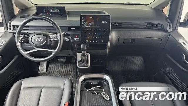 Hyundai Staria — интерьер