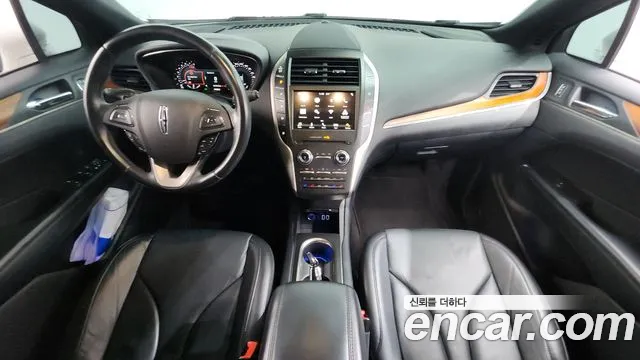 Lincoln MKC — интерьер