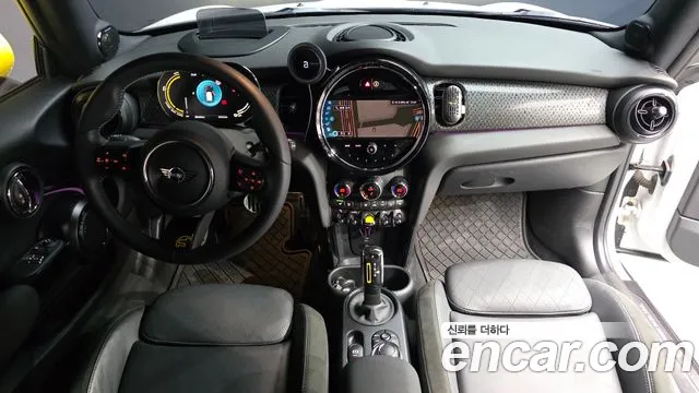 MINI Cooper — интерьер