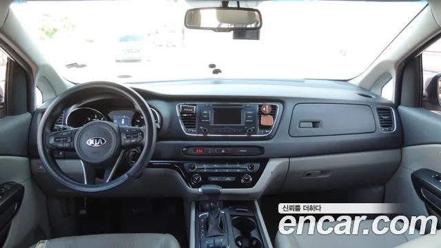 Kia Carnival — интерьер
