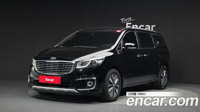 Kia Carnival — экстерьер