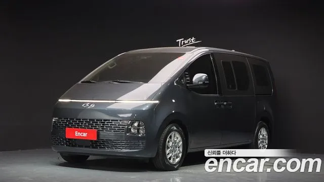 Hyundai Staria