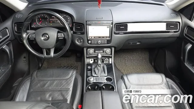 Volkswagen Touareg — интерьер