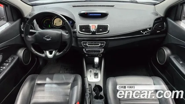 Renault Korea SM3 — интерьер