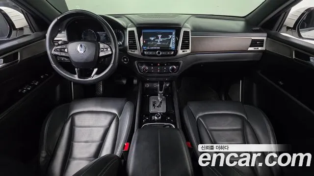KG Mobility Rexton — интерьер