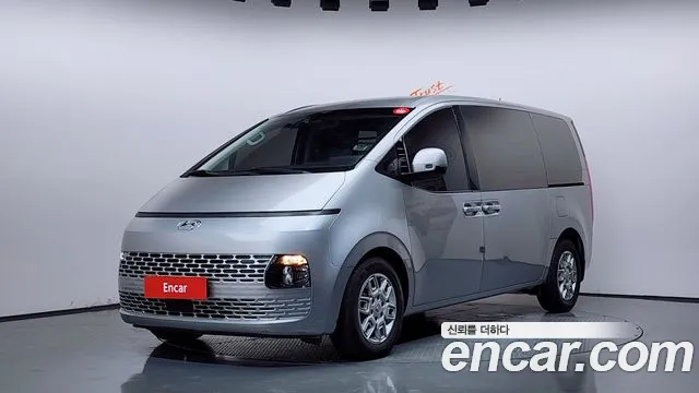 Hyundai Staria