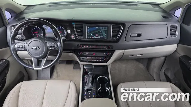 Kia Carnival — интерьер