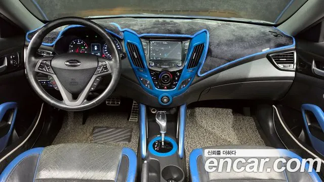 Hyundai Veloster — интерьер
