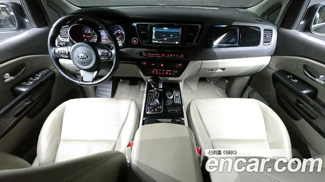 Kia Carnival — интерьер