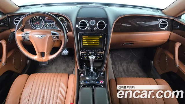 Bentley Flying Spur — интерьер