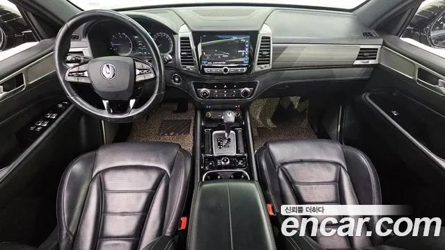 KG Mobility Rexton — интерьер