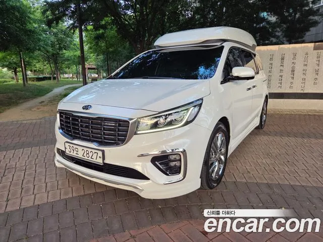 Kia Carnival — экстерьер