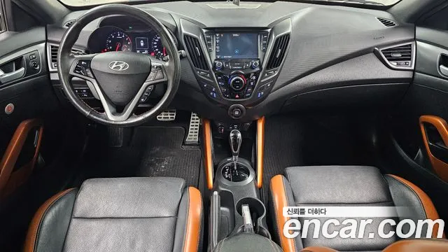 Hyundai Veloster — интерьер